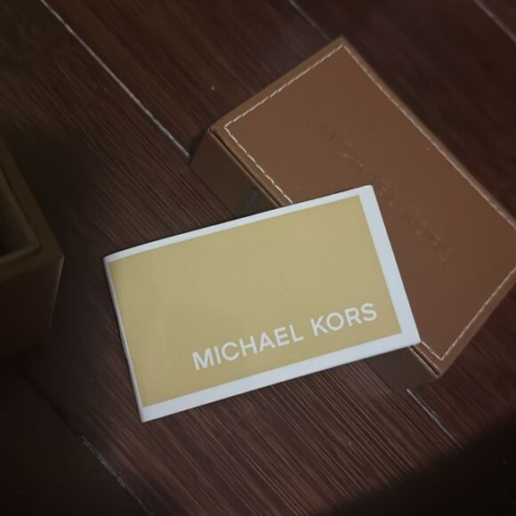 Michael Kors Tan Box with Accessories Watch Links SILVER - Chronograph Watch NEW